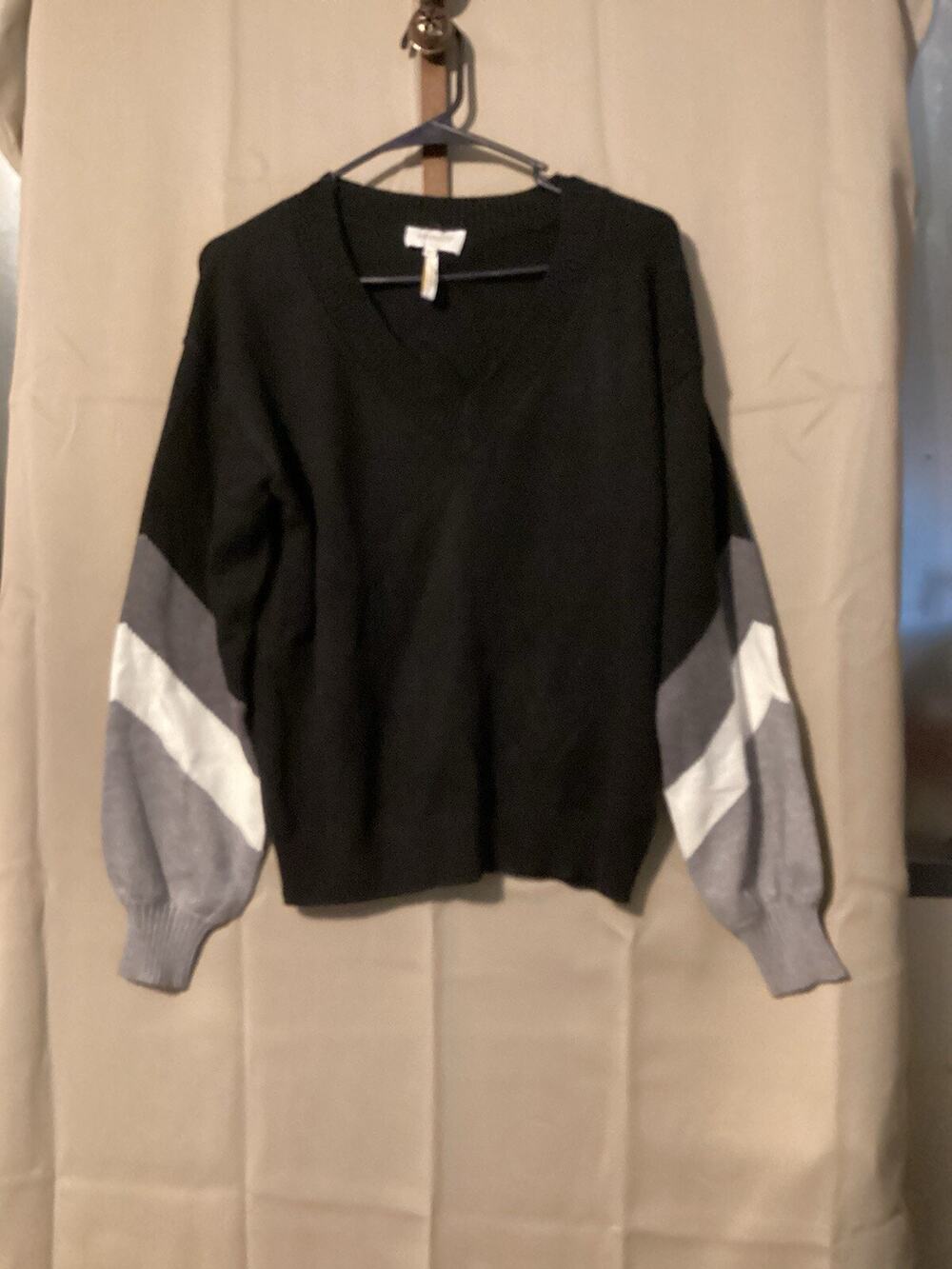 Laundry Shelli Secal Long Sleeve Sweater SZ S Two Tone Sleeve Color